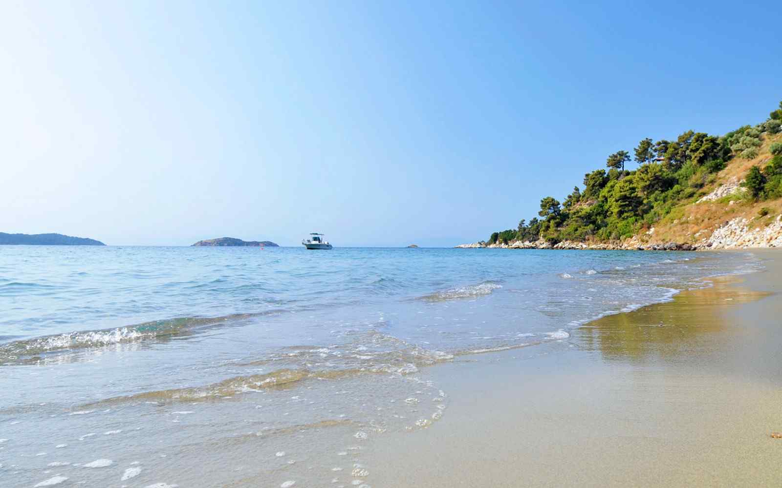 https://telethrio.gr/wp-content/uploads/2016/03/summer-beach-01.jpg